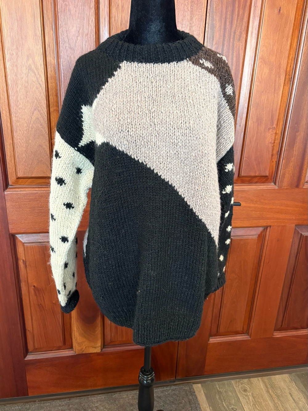 Yetiland Handmade Pure 100% Sheep Wool Patterned Sweater from Nepal Oversized